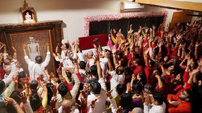 Pratishthas (Consecrating the Lord)